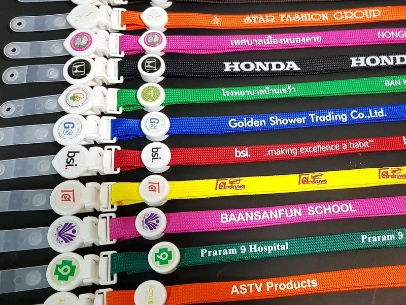 รับทำบัตรพนักงานวังทองหลาง